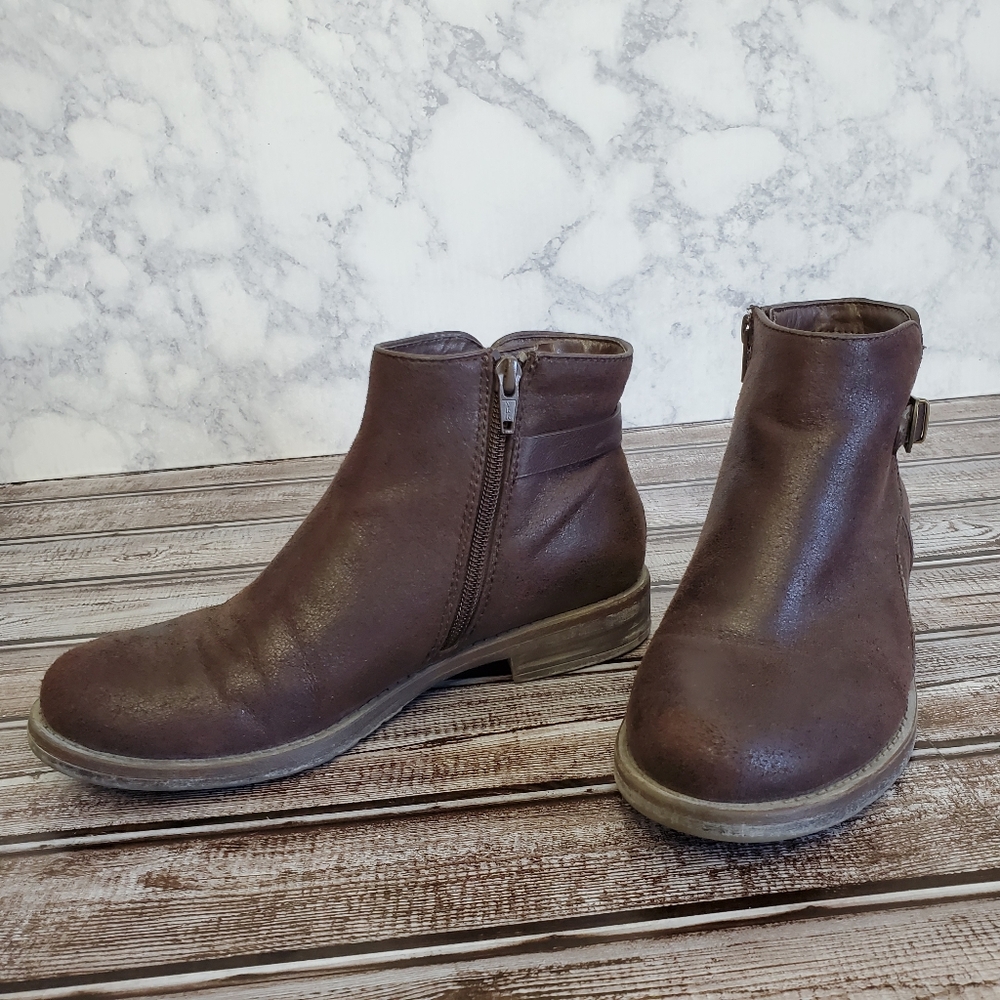 Beartraps Caine brown ankle booties boots